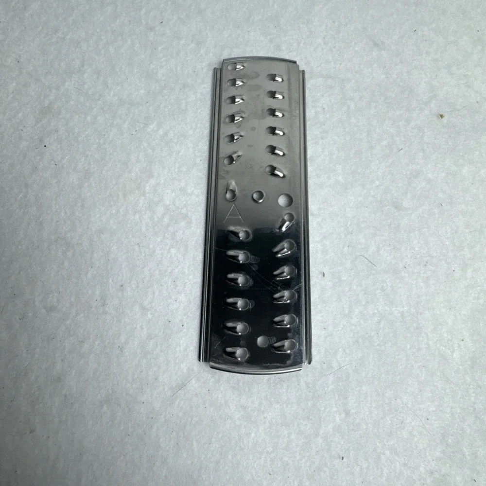 2 Blades Regal La Machine 1 Model V 813 Food Processor Slicer Grater